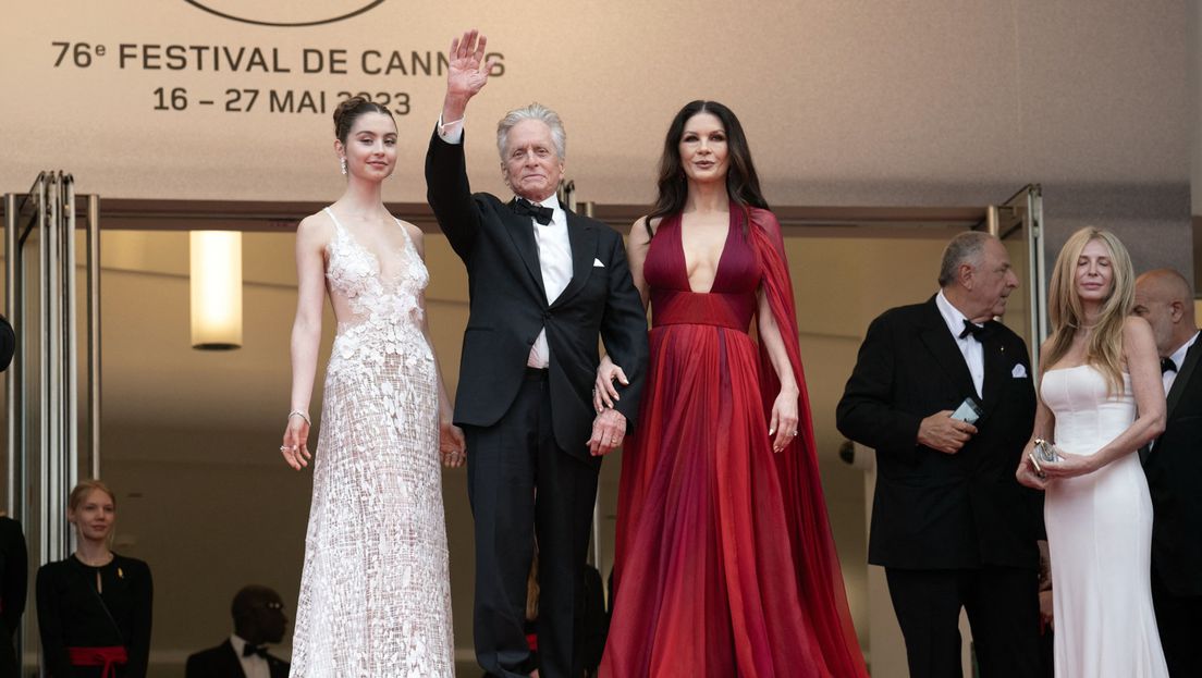 Kći legendarnog glumačkog para zasjala na crvenom tepihu u Cannesu!