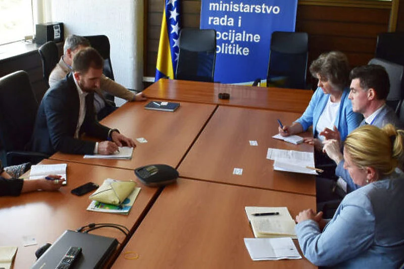 Ministar Delić i EU delegacija raspravljaju o efikasnoj realizaciji programa podrške siromašnim domaćinstvima u BiH