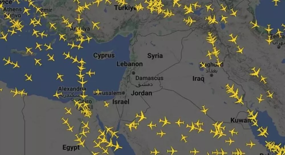 Ovako izgleda nebo iznad država Bliskog istoka nakon iranskog napada na Izrael