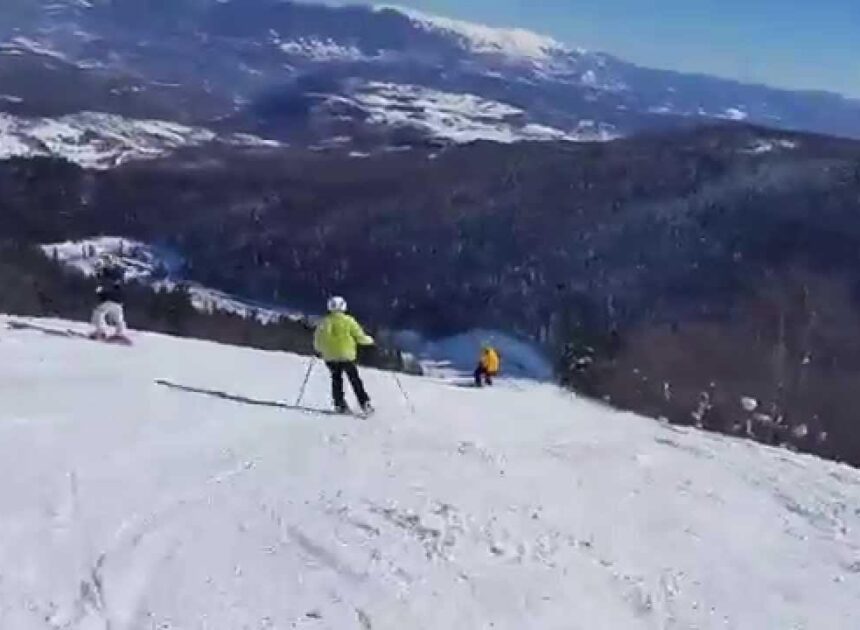 Bjelašnica otvorila sezonu: Skijaši već na stazi