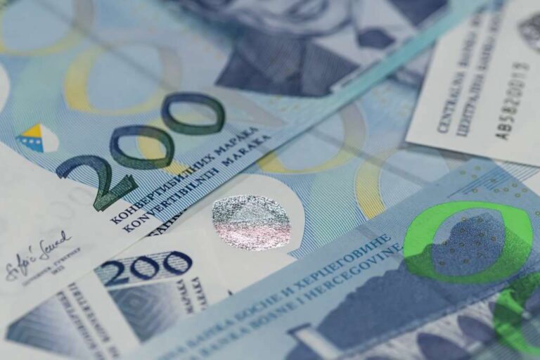 Prosječna plata u BiH porasla na 1.680 KM: Evo ko zarađuje najviše