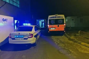 Nakon 13 dana borbe: Preminuo mladić iz Novog Pazara kojeg je otac udario motkom u glavu