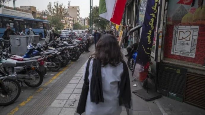 Američki državljani pozvani da napuste Iran, plan moraju napraviti bez pomoći ambasade