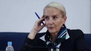 Sebija Izetbegović: Uk treći put podnosi ostavku, ko da ostavku ne treba da dolazi na posao