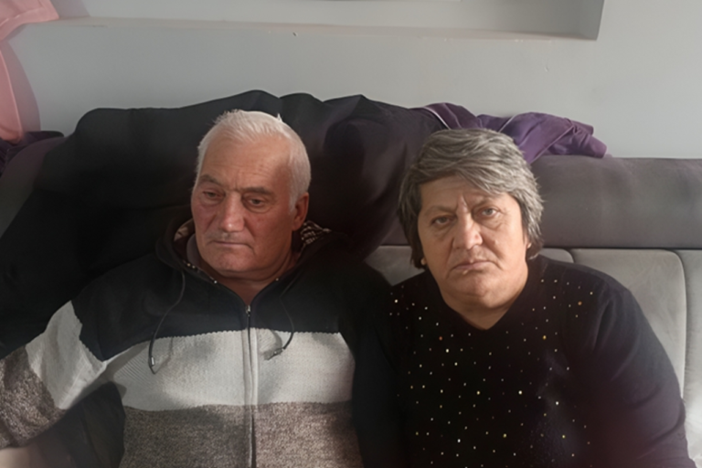 Rekli su im da je beba preminula prije 43 godine. Tek 30 godina kasnije saznali su da im je sin živ