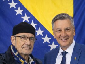 Gradonačelnik ponudio VIP kartu i put, navijač odbio: ‘Ne mogu lagati zbog bolovanja’