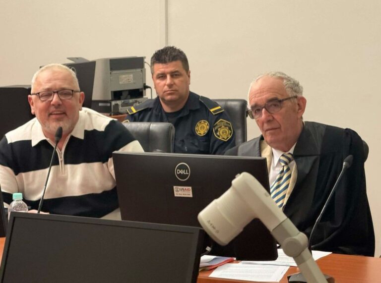 Amir Pašić Faćo u sudnici: “Udebljali ste me 23 kile, vidite li koliko sam ja od njih poludio?!”