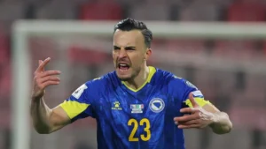 Priča Harisa Tabakovića je inspiracija svima: Prije 10 godina tražio sliku sa Zmajevima, danas svi traže s njim!