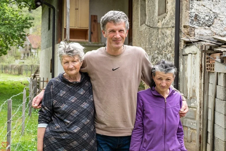 Građani i Jusuf Nurkić zajedno: Pomozi.ba u jednom danu prikupio sredstva za porodicu