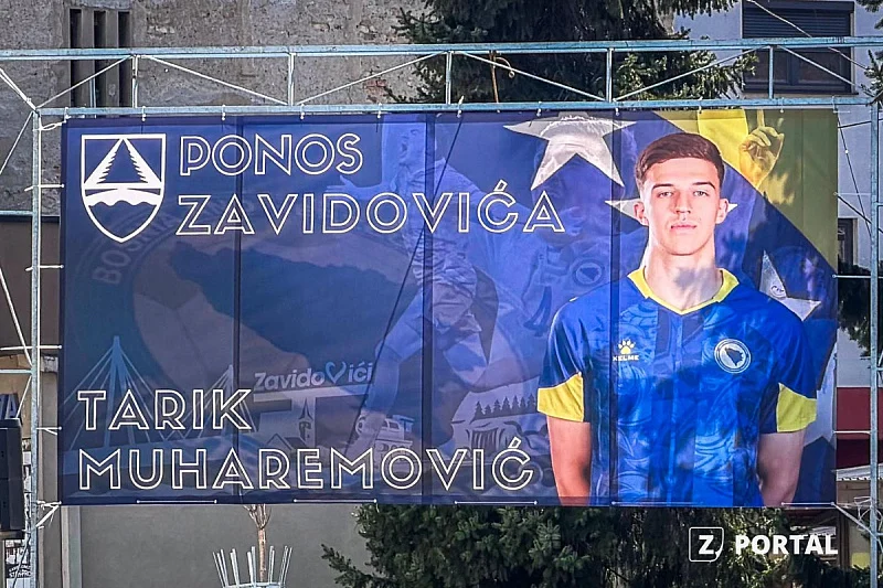 Zavidovići slave svog heroja: Tarik Muharemović dobio billboard u centru grada