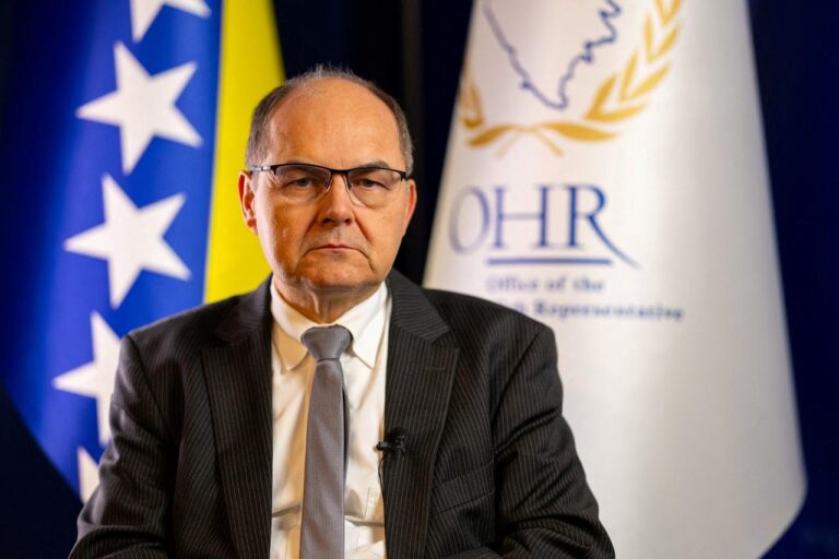 Hrvati vide prigodu u odlasku Schmidta, Bošnjaci oprezni, Srbi proglasili pobjedu