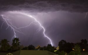 Meteorolozi najavili pljuskove i grmljavinu: Vikend donosi smirivanje vremena