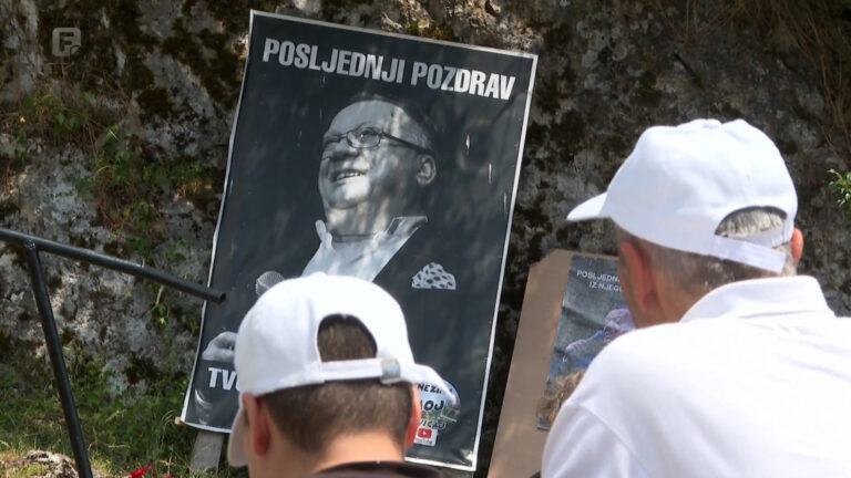 U rodnoj Knežini svečano otvoreno spomen-obilježje Halidu Bešliću