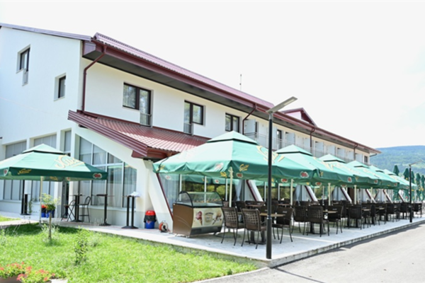 Nakon 35 godina u Austriji vratio se u BiH i napravio ono o čemu mnogi samo pričaju: Kupio zapušten hotel i zaposlio 17 ljudi