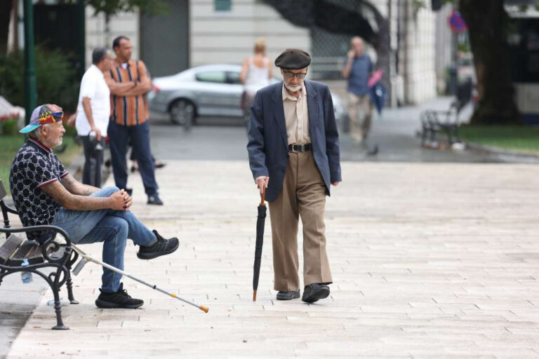 Više od 8.000 penzionera u FBiH starije od 90 godina, a ukupno ih je 33 starijih od 100