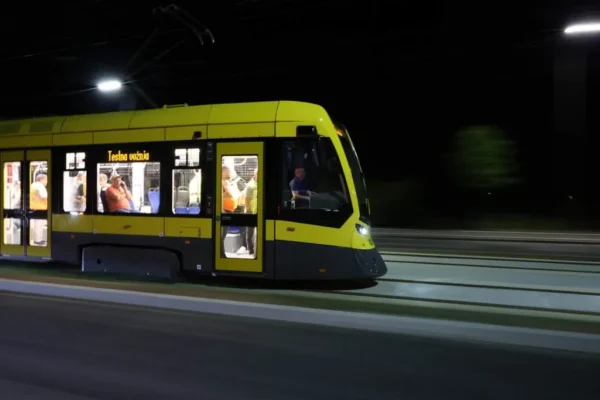 Historijski trenutak za Sarajevo: Tramvaj prvi put stigao do Hrasnice